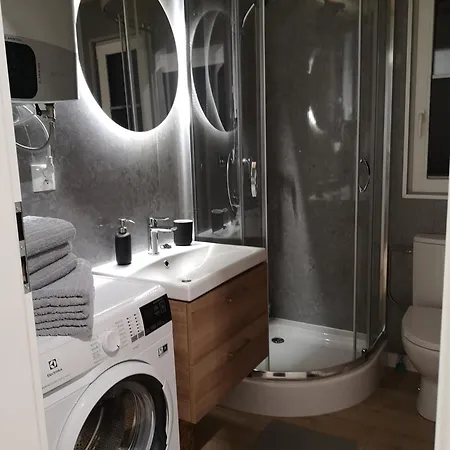 Na Skraju Lasu Bielinek Apartamento *