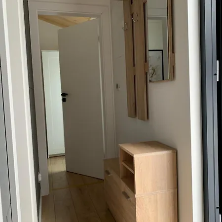 Na Skraju Lasu Bielinek Apartment *