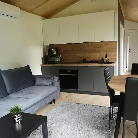 Na Skraju Lasu Bielinek Apartamento *